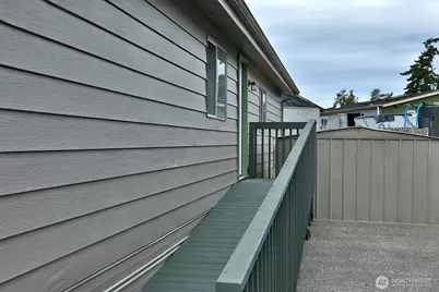 700 NW Crosby Avenue #35, Oak Harbor, WA 98277 - Photo 5