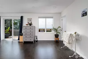 4251 Hollydale Ln, Oak Harbor, WA 98277 - Photo 17