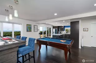 4251 Hollydale Ln, Oak Harbor, WA 98277 - Photo 9