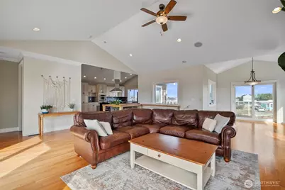 470 W Wind Street, Ocean Shores, WA 98569 - Photo 11