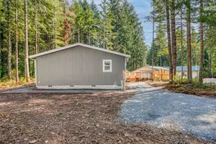 321 N Mountain View Dr, Hoodsport, WA 98548 - Photo 19