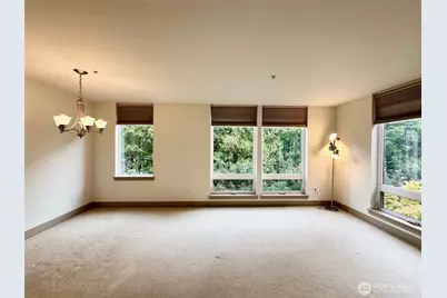 4547 8th Ave NE #306, Seattle, WA 98105 - Photo 9