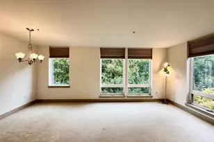 4547 8th Ave NE, Seattle, WA 98105 - Photo 9