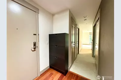 4547 8th Ave NE #306, Seattle, WA 98105 - Photo 19