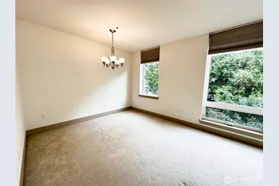 4547 8th Ave NE #306, Seattle, WA 98105 - Photo 7