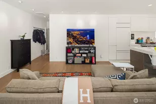 2809 1/2 S Mount Rainier Dr, Seattle, WA 98144 - Photo 5