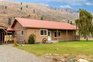 245 Twisp Carlton Rd, Twisp, WA 98856 - Photo 3