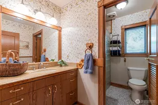 4385 Wildwood Ln, Anacortes, WA 98221 - Photo 17