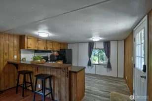 987 Tipsoo Loop N, Rainier, WA 98576 - Photo 5