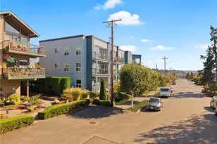 22226 6th Ave S, Des Moines, WA 98198 - Photo 3