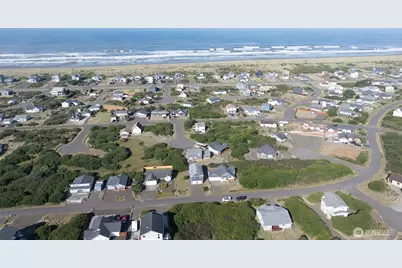 1143 Greenview Avenue SW, Ocean Shores, WA 98569 - Photo 31