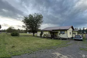 563 Shanklin Rd, Onalaska, WA 98570 - Photo 3