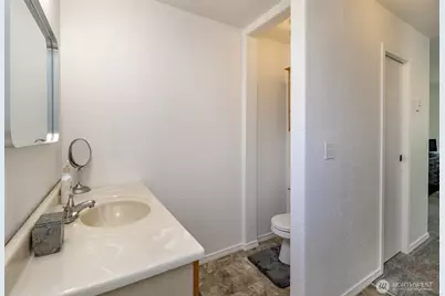 6505 Stewart Avenue E, Puyallup, WA 98371 - Photo 11