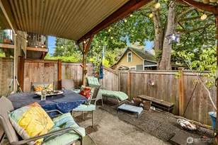 774 Madison Ave N, Bainbridge Island, WA 98110 - Photo 15
