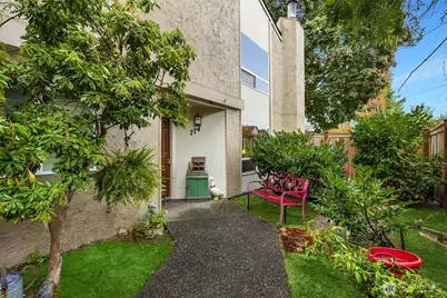 774 Madison Avenue N #774, Bainbridge Island, WA 98110 - Photo 1