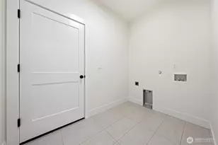 1204 E Mt Hood St, Othello, WA 99344 - Photo 3