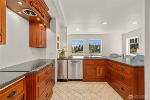 24 Broadway Hill Rd, Hoquiam, WA 98550 - Photo 15