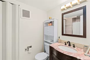 15703 SE 6th St, Bellevue, WA 98008 - Photo 11