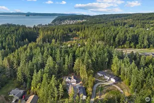 870 Cedar Ln, Camano Island, WA 98282 - Photo 33