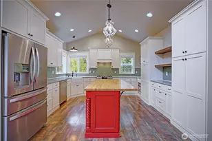 870 Cedar Ln, Camano Island, WA 98282 - Photo 7