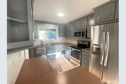 547 157th Avenue SE, Bellevue, WA 98008 - Photo 5