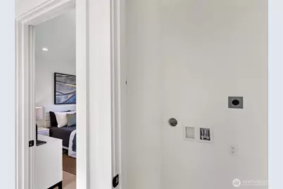 8005 25th Avenue NW, Seattle, WA 98117 - Photo 13