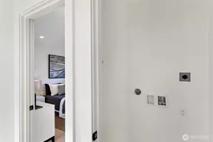 8005 25th Ave NW, Seattle, WA 98117 - Photo 13