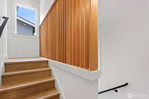 8005 25th Ave NW, Seattle, WA 98117 - Photo 17