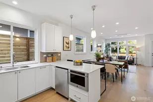 8007 25th Ave NW, Seattle, WA 98117 - Photo 17