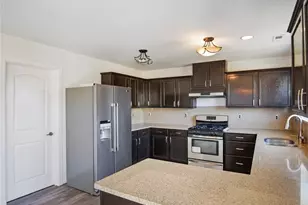 12437 SE 297th Pl, Auburn, WA 98092 - Photo 7