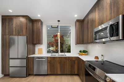 2665 51st Ave SW, Seattle, WA 98116 - Photo 5