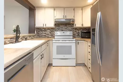 134 SW 116th Street #H-21, Seattle, WA 98146 - Photo 5