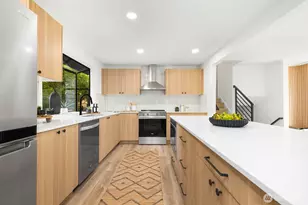 3218 218th Ave SE, Sammamish, WA 98075 - Photo 9