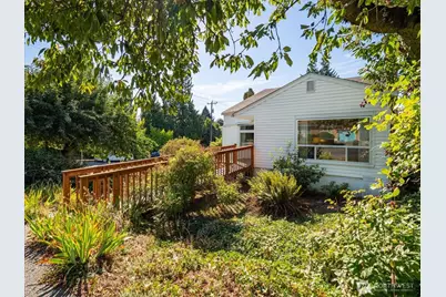 7003 40th Avenue NE, Seattle, WA 98115 - Photo 3