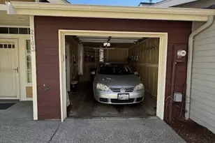 2103 Tacoma Ct, Tacoma, WA 98405 - Photo 3