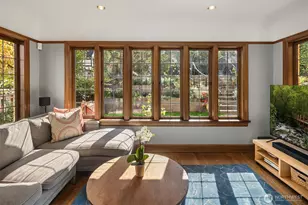 2055 E Crescent Dr, Seattle, WA 98112 - Photo 11