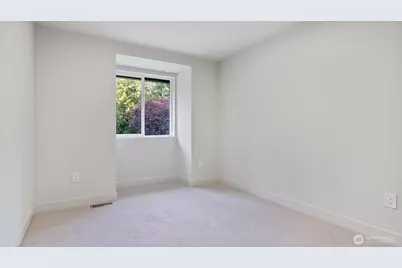 20713 NE 44th Street, Sammamish, WA 98074 - Photo 23