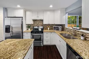 14831 NE 14th St, Bellevue, WA 98007 - Photo 7