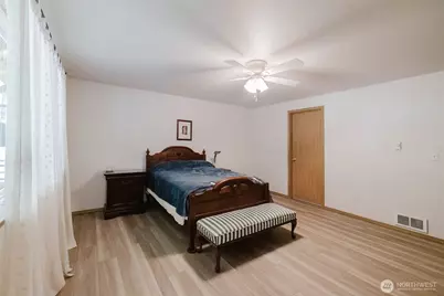 231 E Deer Creek Road, Shelton, WA 98584 - Photo 17