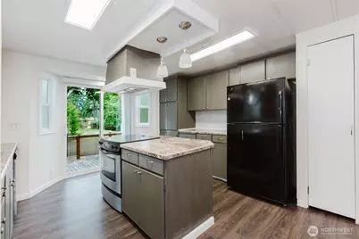 5673 Bethel Road SE #28, Port Orchard, WA 98367 - Photo 11