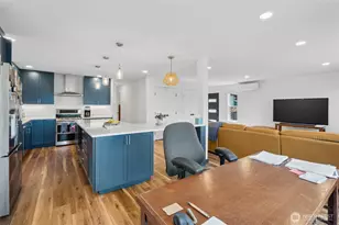 201 S State St, Bellingham, WA 98225 - Photo 11