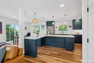 201 S State St, Bellingham, WA 98225 - Photo 7