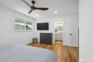 201 S State St, Bellingham, WA 98225 - Photo 19