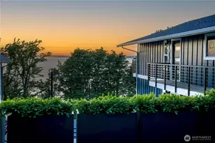 201 S State St, Bellingham, WA 98225 - Photo 37