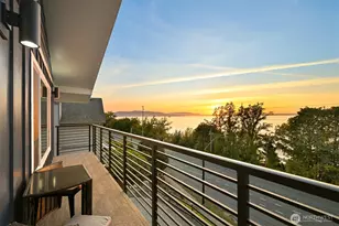 201 S State St, Bellingham, WA 98225 - Photo 3