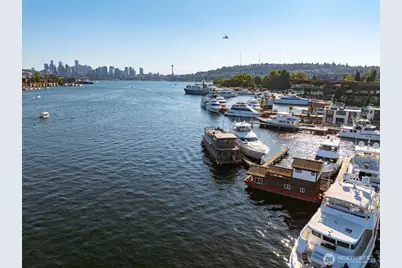 2401 N Northlake Way #L6, Seattle, WA 98103 - Photo 29