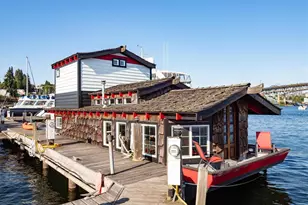 2401 N Northlake Way, Seattle, WA 98103 - Photo 3