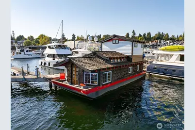 2401 N Northlake Way #L6, Seattle, WA 98103 - Photo 3
