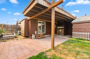 203 Fuller St, Wenatchee, WA 98801 - Photo 21