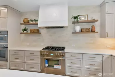 10208 174th Avenue E, Bonney Lake, WA 98391 - Photo 7